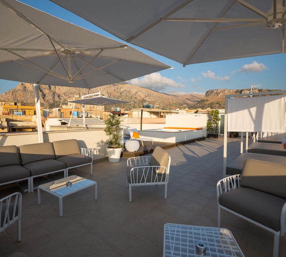 giada luxury apartments rooftop